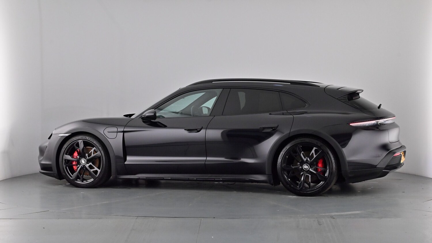 Used Porsche Taycan 2021 for sale - 77982970: Photo 43