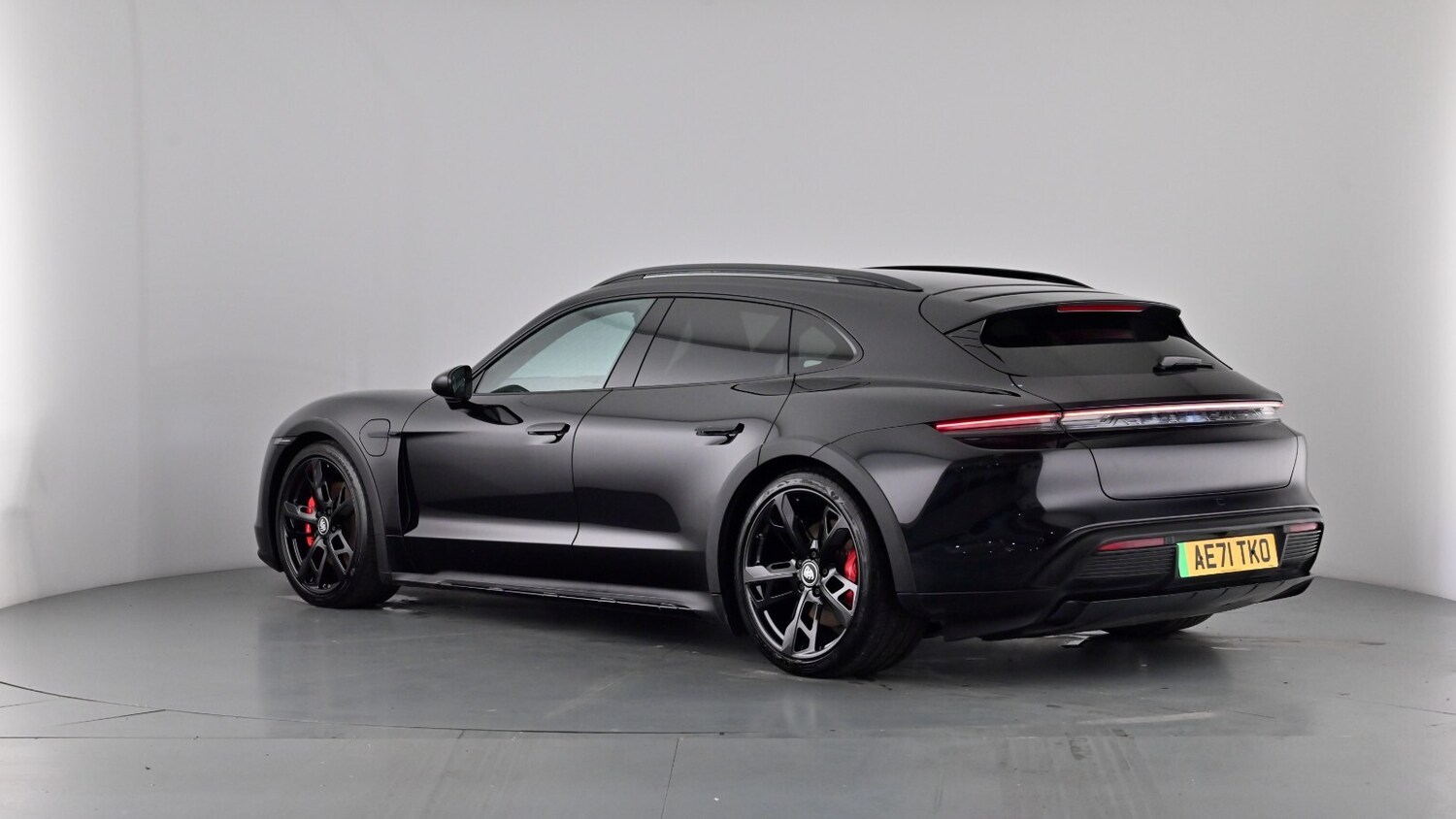 Used Porsche Taycan 2021 for sale - 77982970: Photo 46