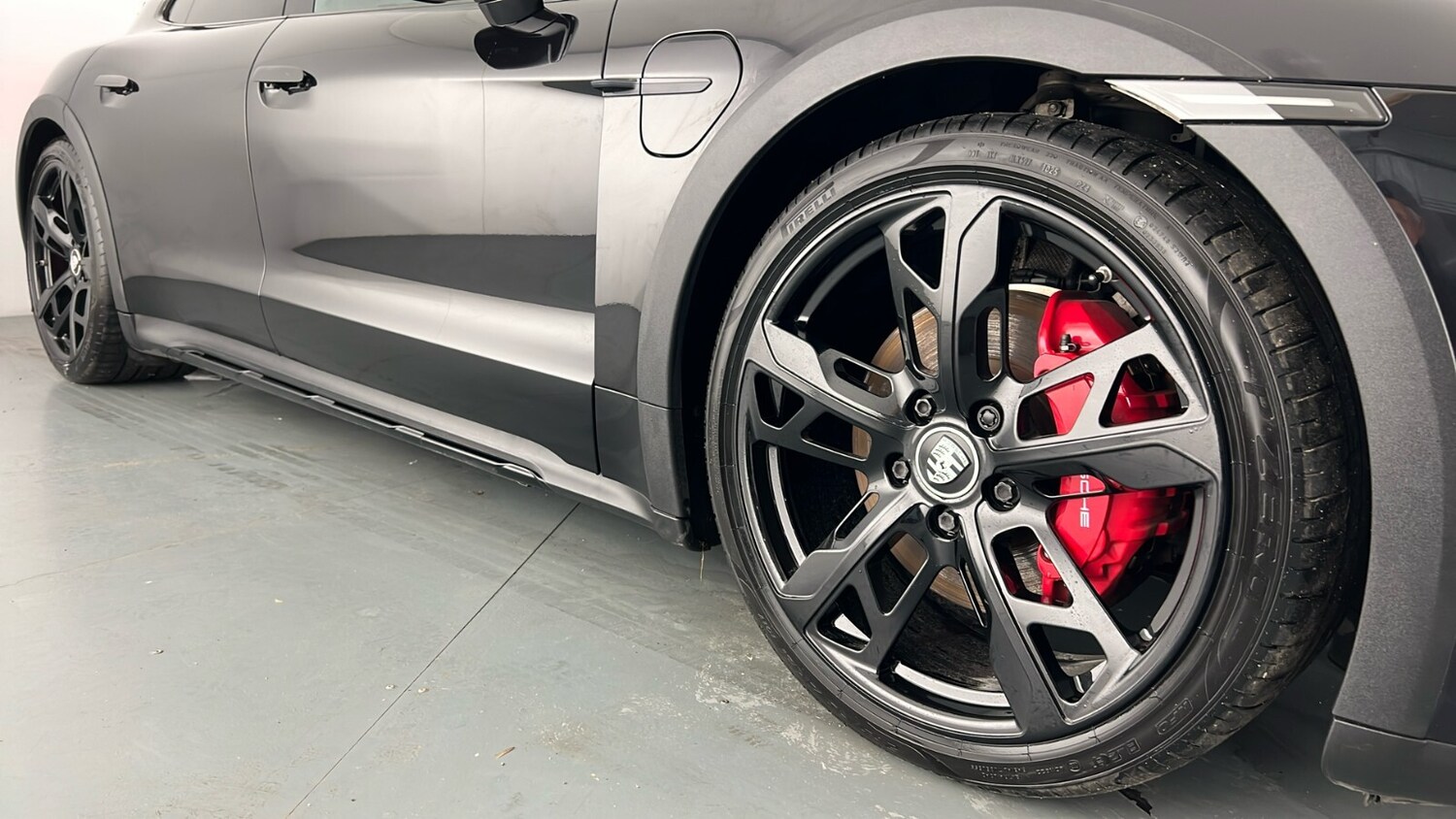 Used Porsche Taycan 2021 for sale - 77982970: Photo 64