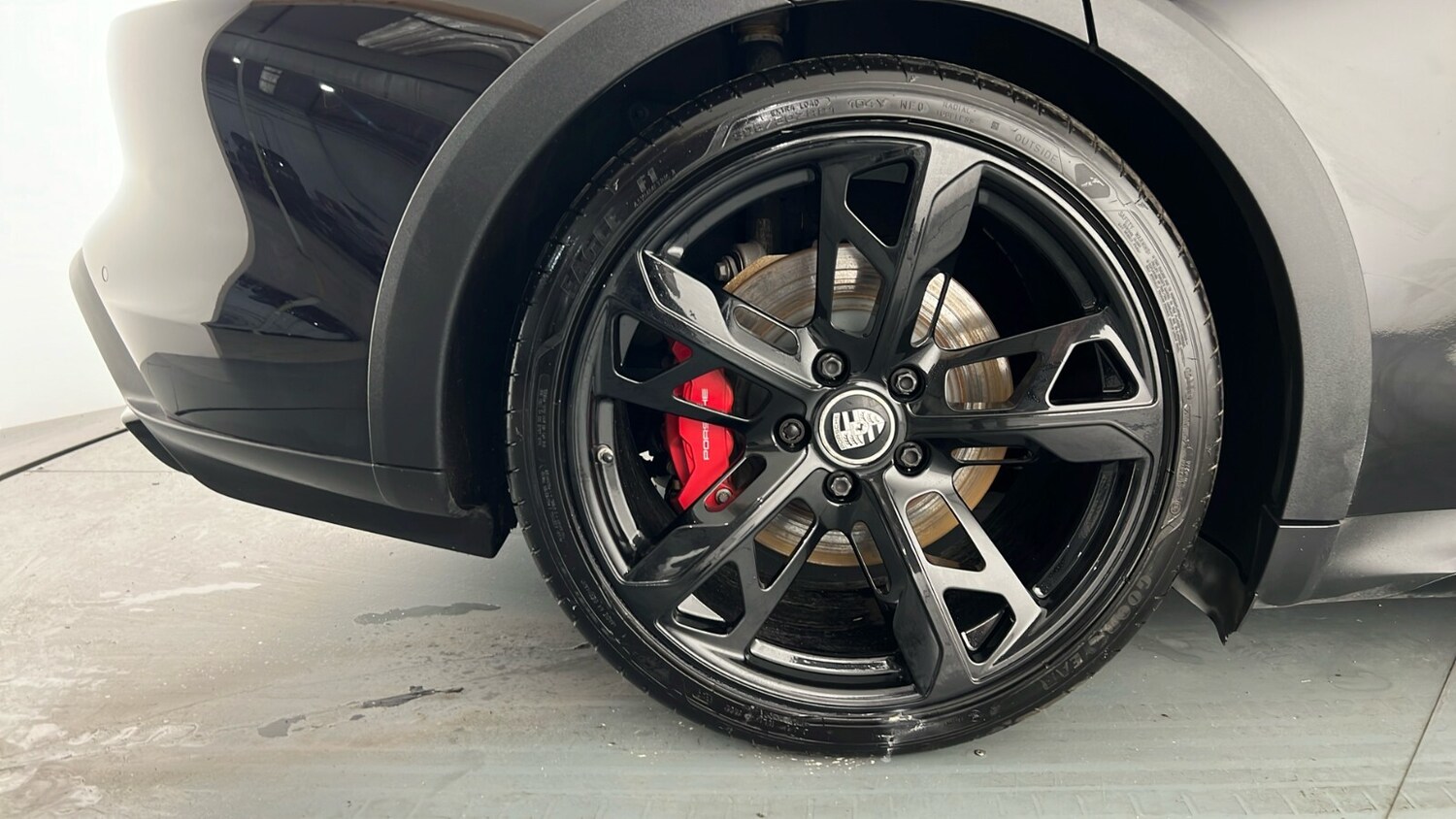 Used Porsche Taycan 2021 for sale - 77982970: Photo 70