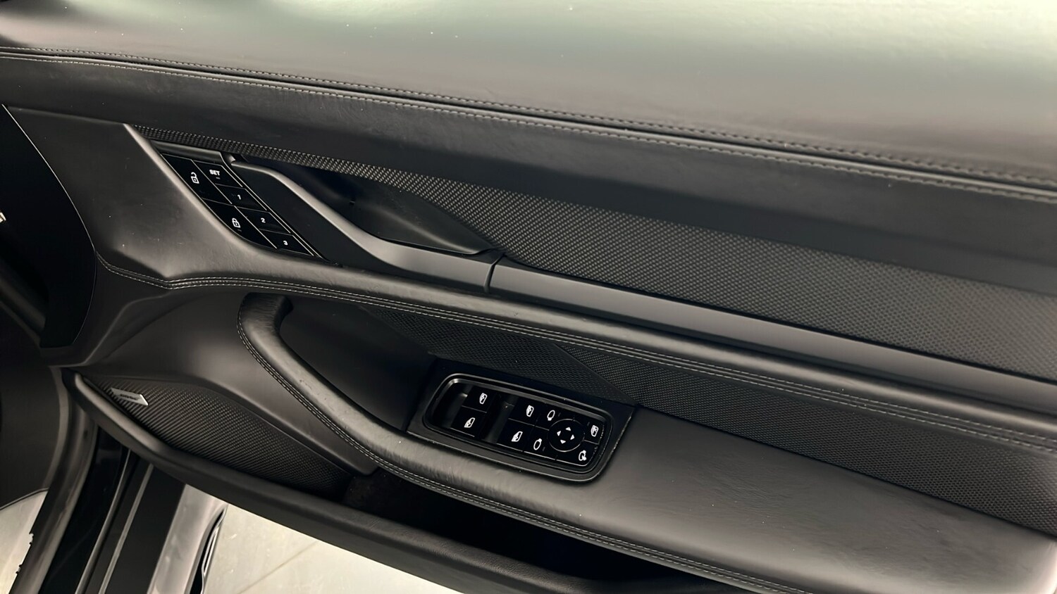 Used Porsche Taycan 2021 for sale - 77982970: Photo 72