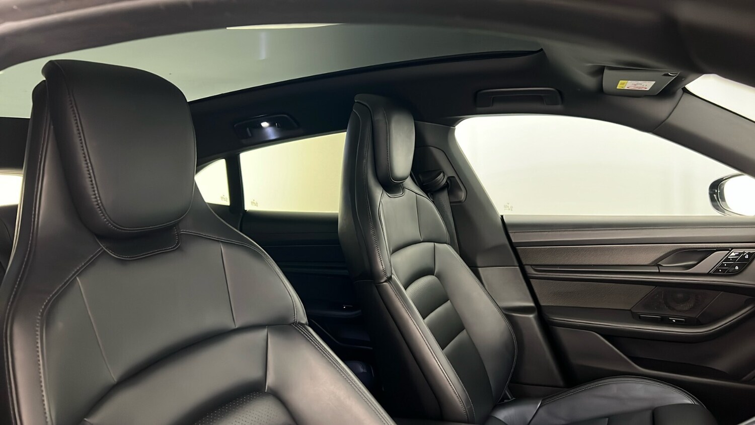 Used Porsche Taycan 2021 for sale - 77982970: Photo 75