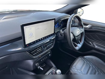 Used Ford Focus 2023 for sale - 78226164: Photo