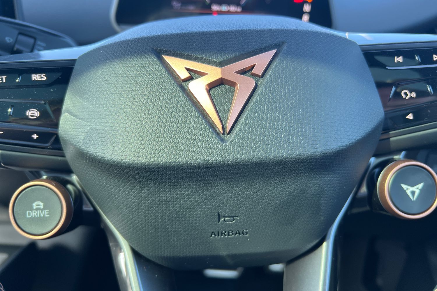 Used Cupra Tavascan 2025 for sale - 76683901: Photo 41