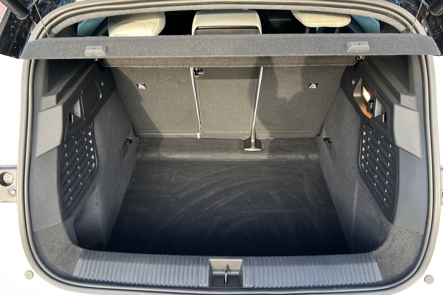 Used Renault Scenic E-Tech 2024 for sale - 76683930: Photo 13