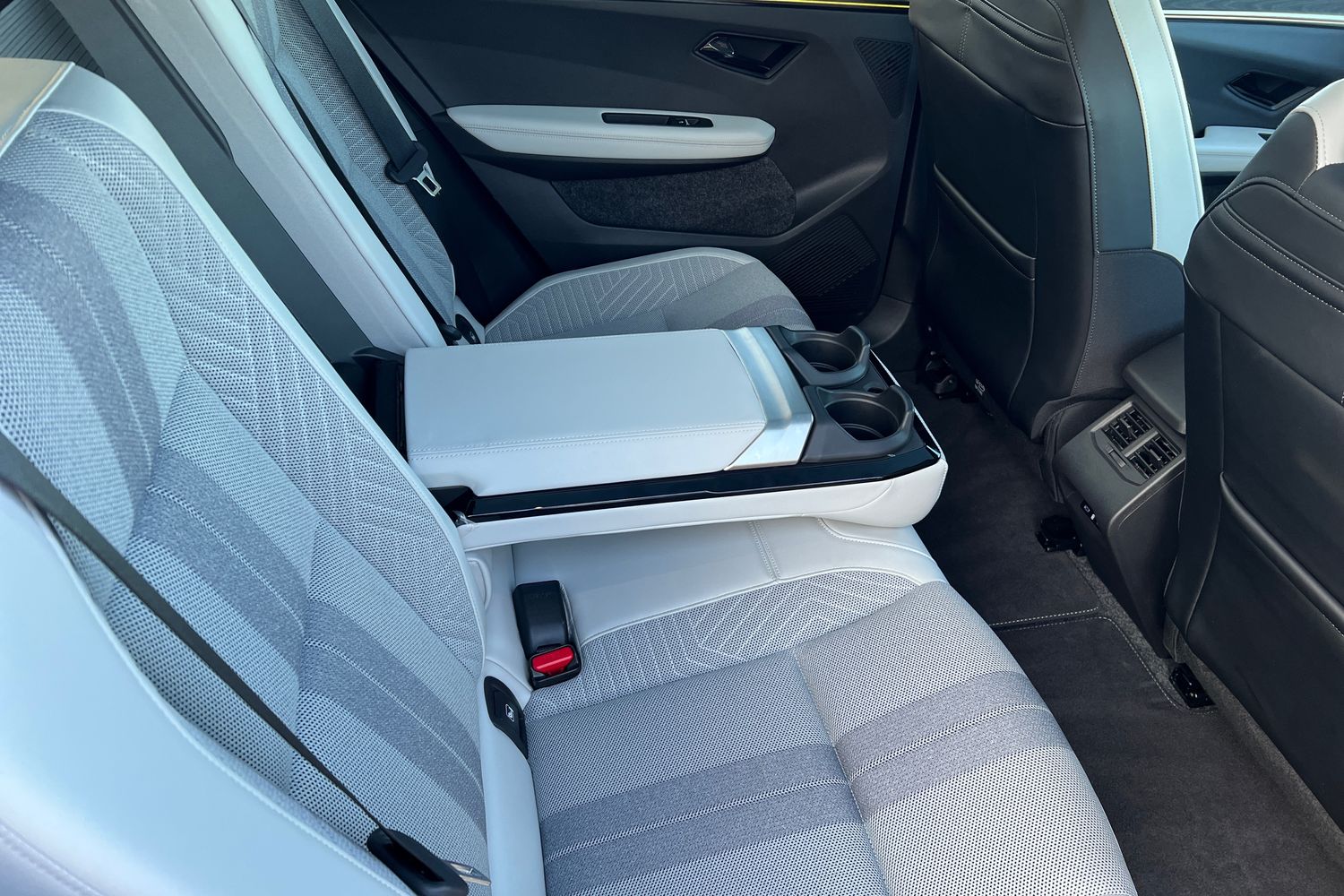 Used Renault Scenic E-Tech 2024 for sale - 76683930: Photo 18