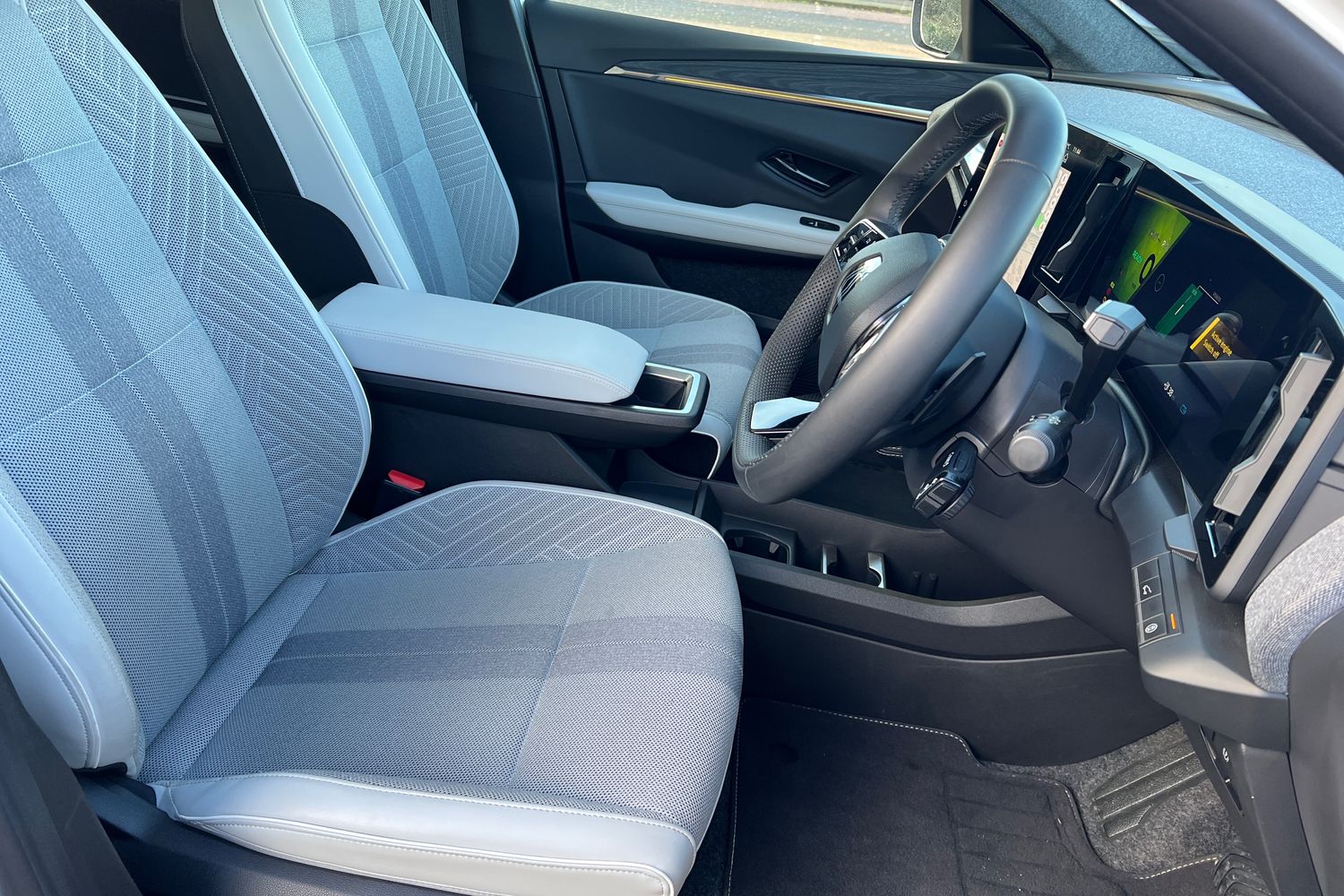 Used Renault Scenic E-Tech 2024 for sale - 76683930: Photo 22