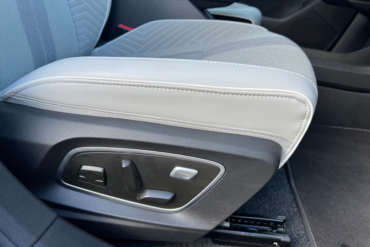 Used Renault Scenic E-Tech 2024 for sale - 76683930: Photo 23