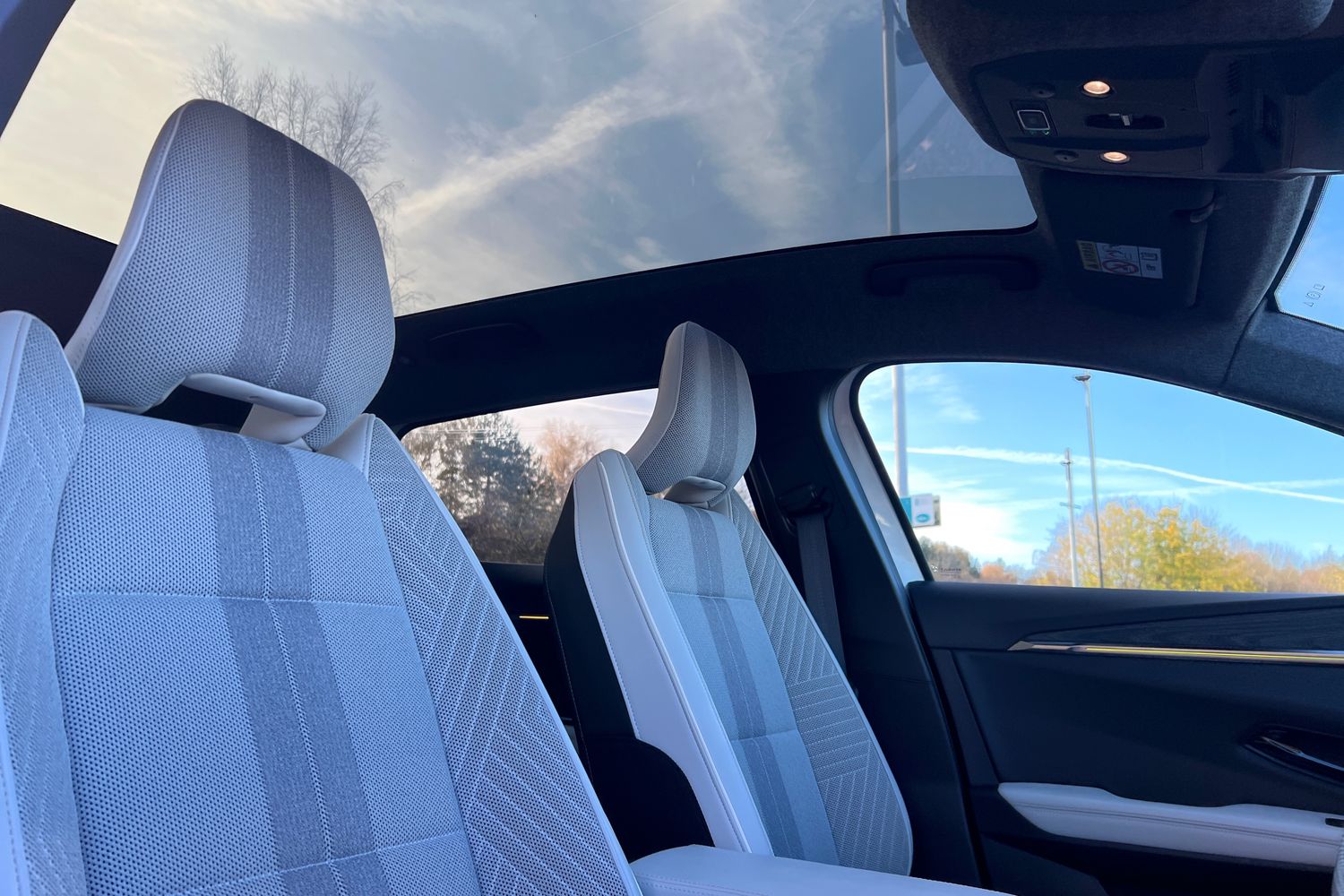 Used Renault Scenic E-Tech 2024 for sale - 76683930: Photo 24