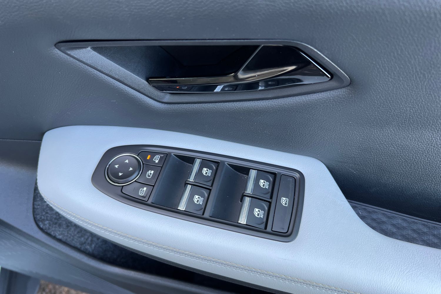 Used Renault Scenic E-Tech 2024 for sale - 76683930: Photo 31