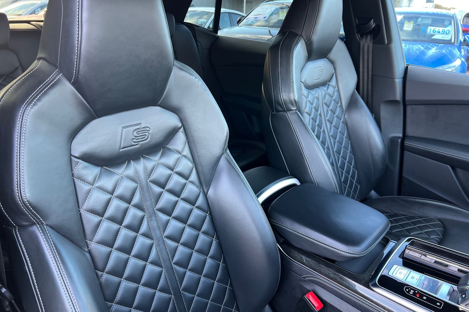 Used Audi Q8 2023 for sale - 77122596: Photo 11