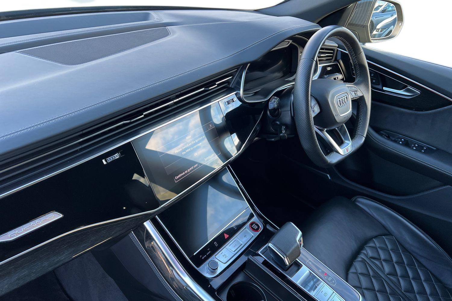 Used Audi Q8 2023 for sale - 77122596: Photo 2