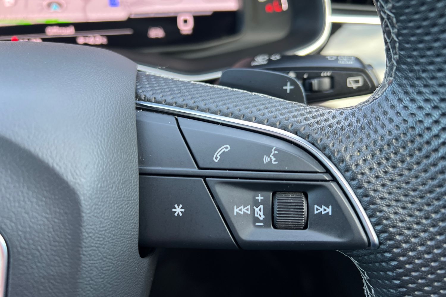 Used Audi Q8 2023 for sale - 77122596: Photo 37