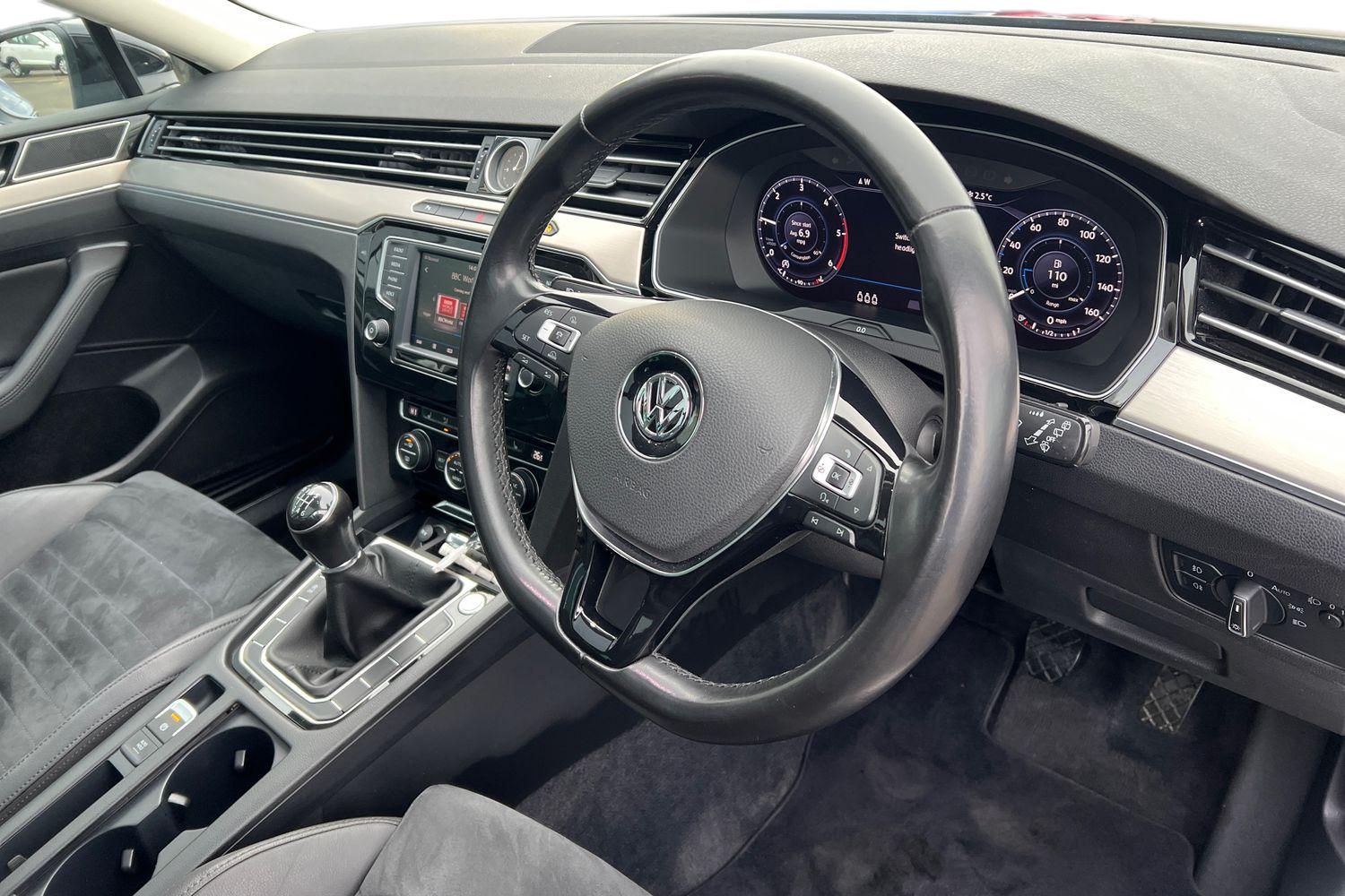 Used Volkswagen Passat 2017 for sale - 77092648: Photo 6