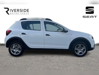 Used Dacia Sandero Stepway 2018 for sale - 77256454: Photo