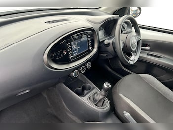 Used Toyota Aygo X 2023 for sale - 77083640: Photo