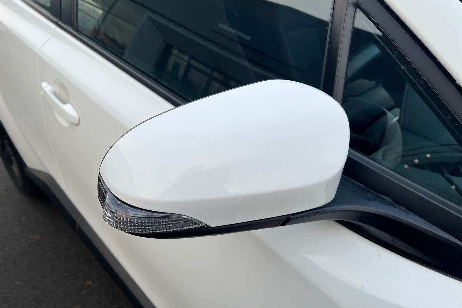 Used Toyota C-HR 2023 for sale - 76683903: Photo 19