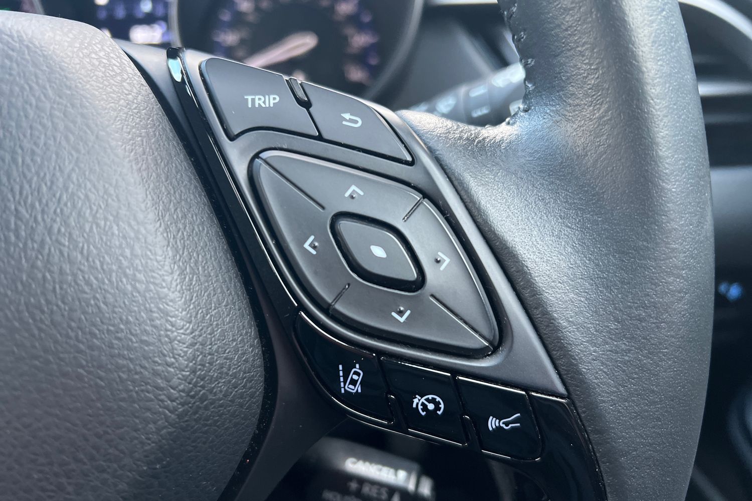 Used Toyota C-HR 2023 for sale - 76683903: Photo 31