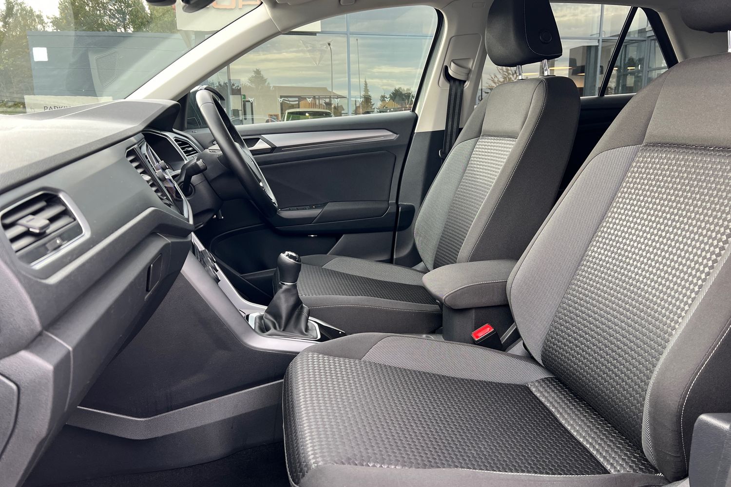 Used Volkswagen T-Roc 2021 for sale - 76683949: Photo 20