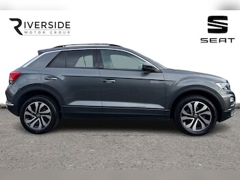 Used Volkswagen T-Roc 2021 for sale - 76683949: Photo