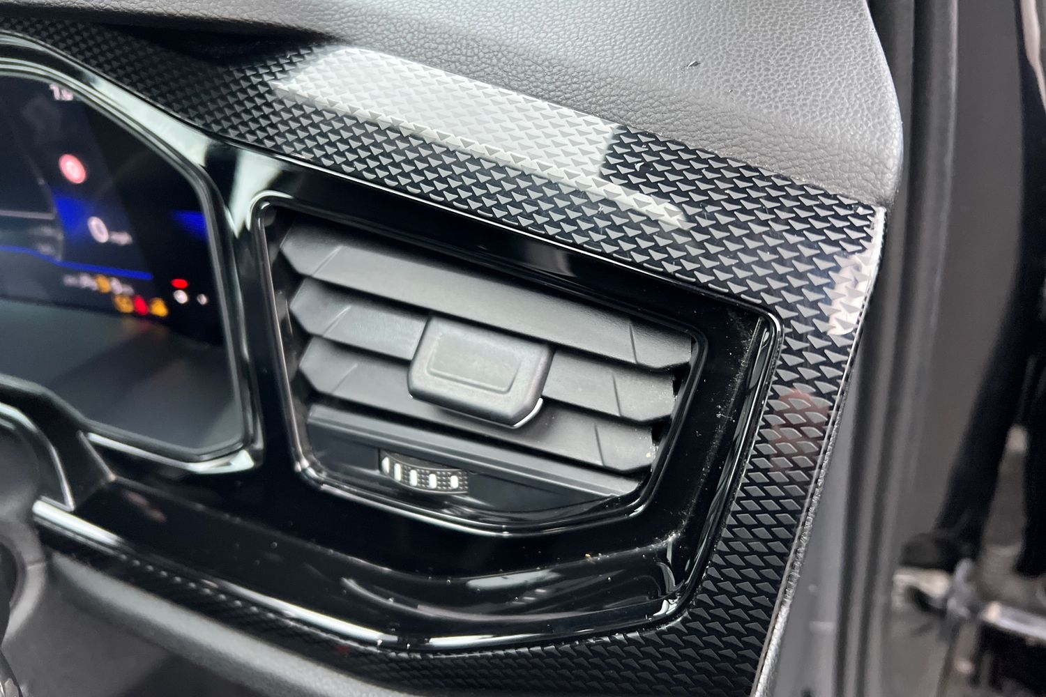 Used Volkswagen Taigo 2024 for sale - 77483040: Photo 28