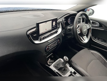 Used Kia XCeed 2023 for sale - 76874346: Photo