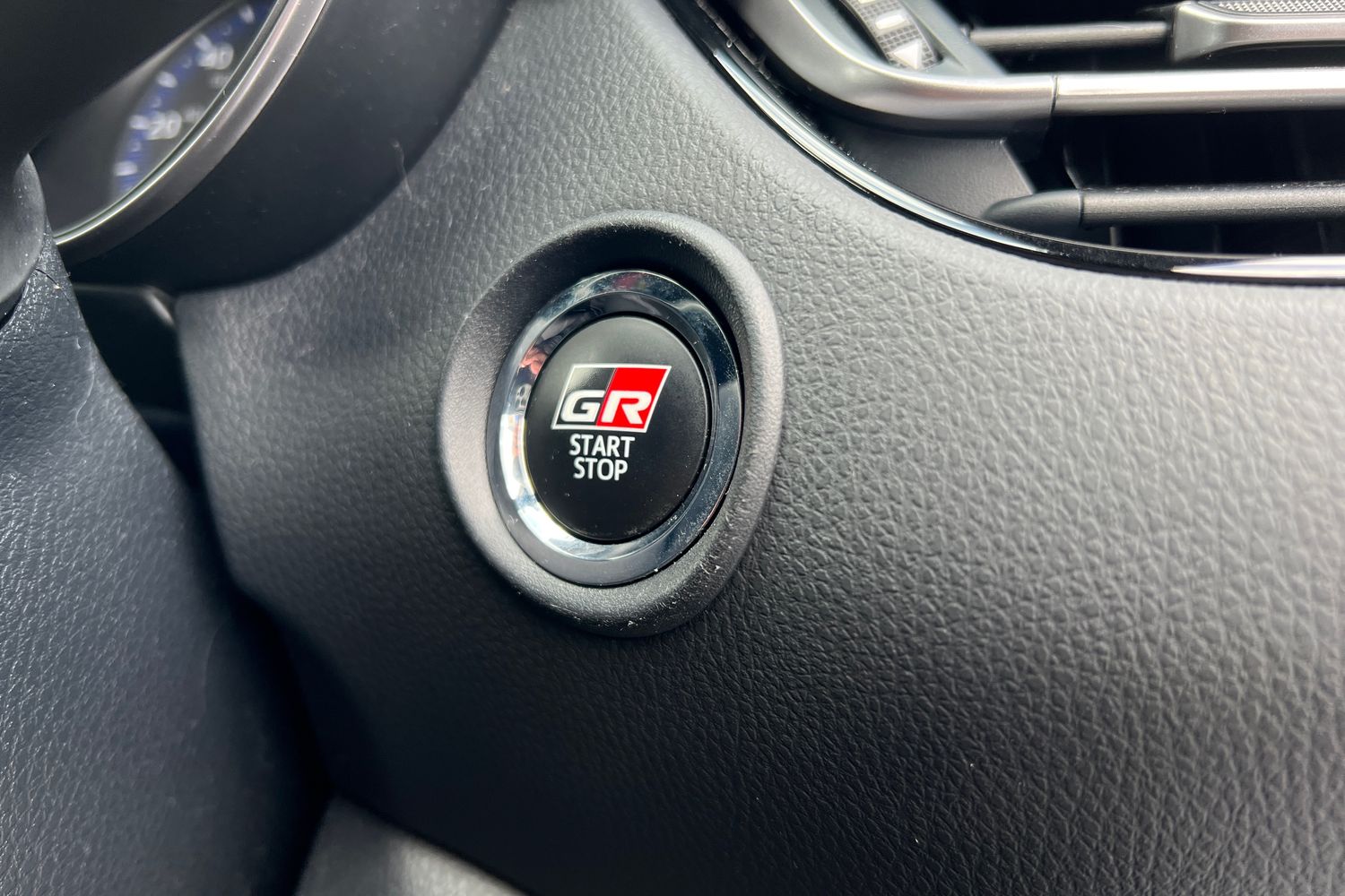 Used Toyota C-HR 2021 for sale - 76683890: Photo 32