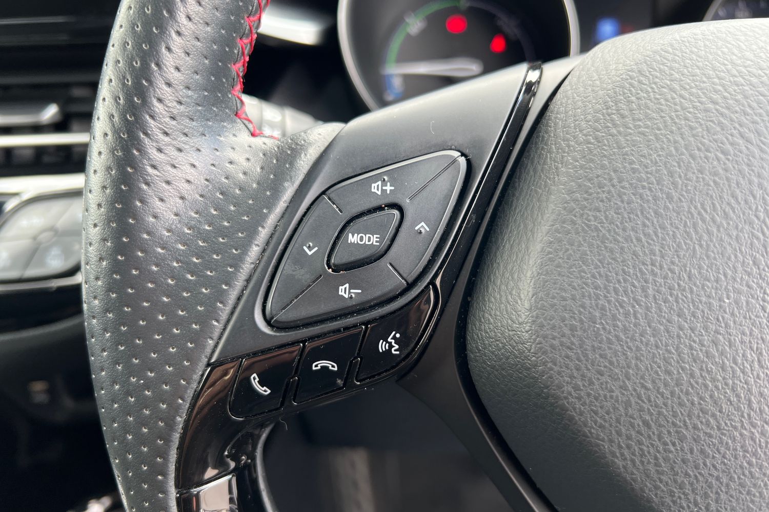 Used Toyota C-HR 2021 for sale - 76683890: Photo 37