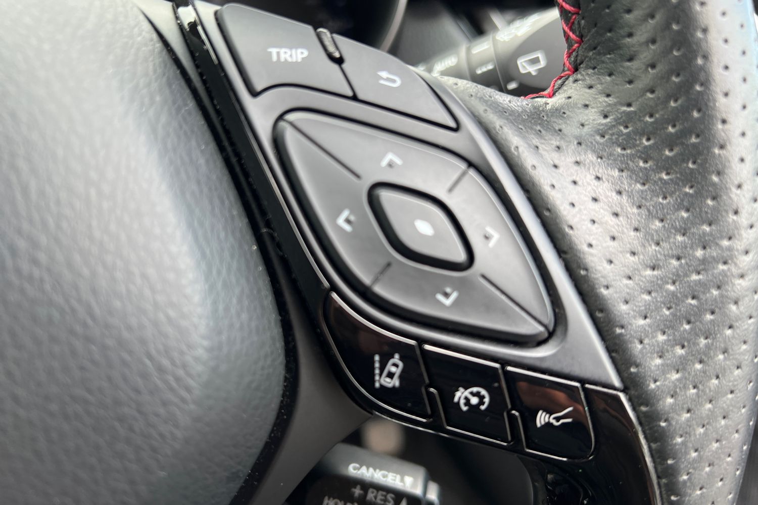 Used Toyota C-HR 2021 for sale - 76683890: Photo 38