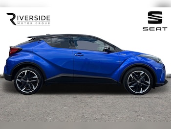 Used Toyota C-HR 2021 for sale - 76683890: Photo