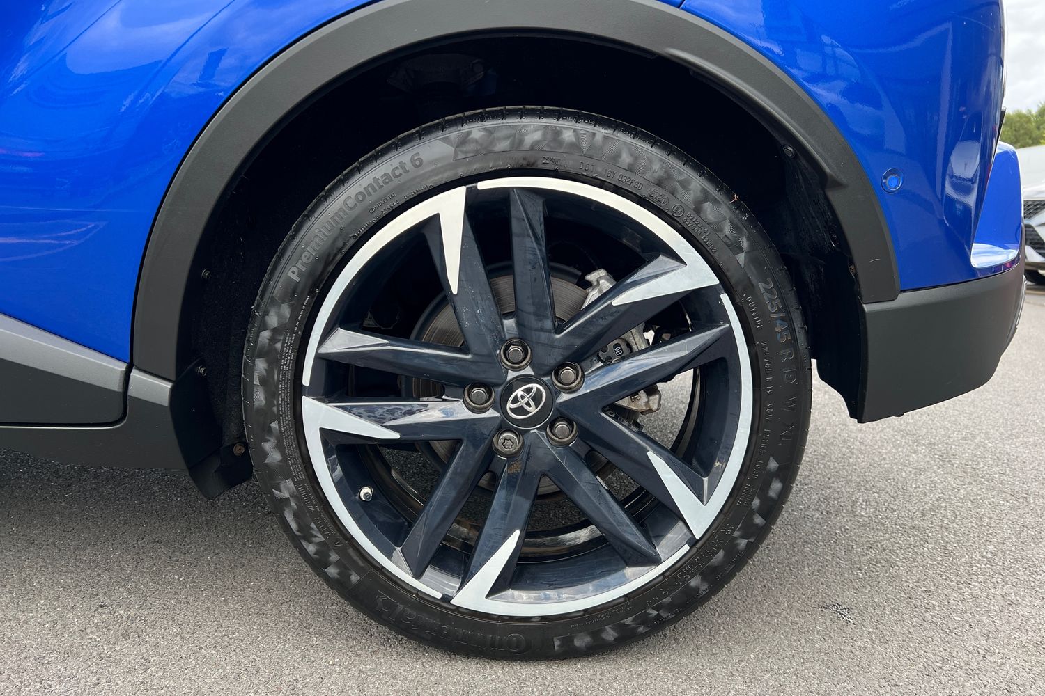 Used Toyota C-HR 2021 for sale - 76683890: Photo 5