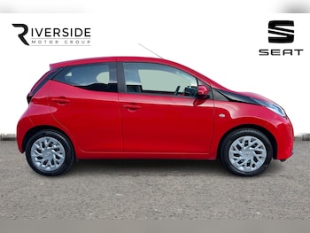Used Toyota AYGO 2021 for sale - 77717875: Photo