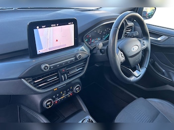 Used Ford Focus 2019 for sale - 76683885: Photo