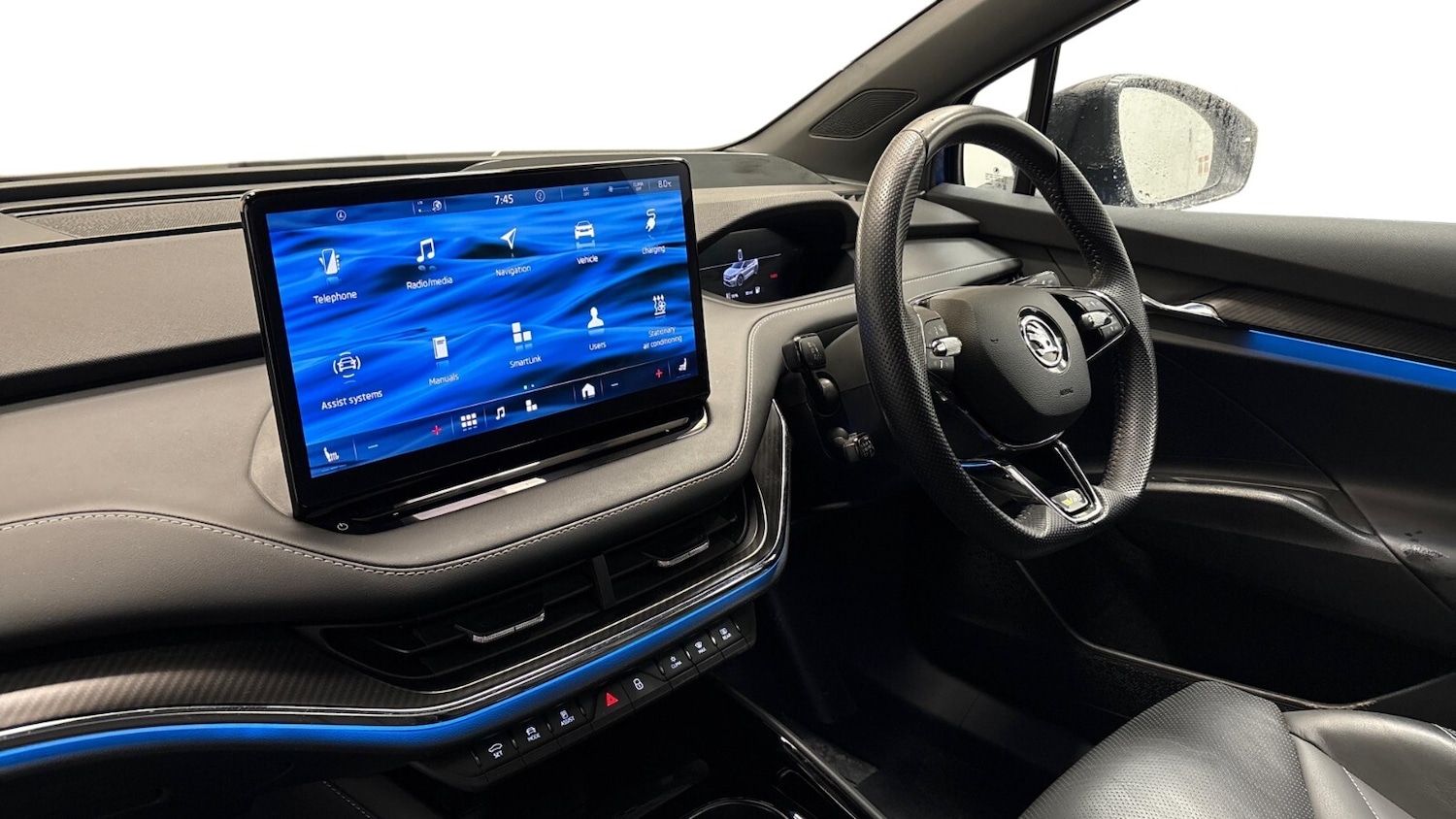 Used Skoda Enyaq 2023 for sale - 77653109: Photo 2