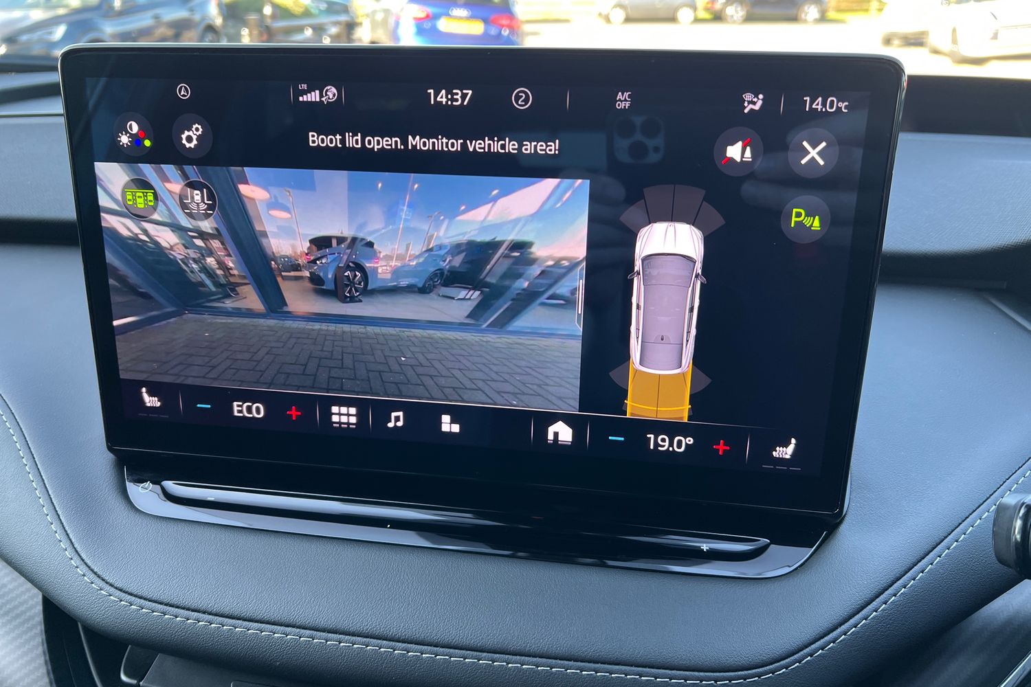 Used Skoda Enyaq 2023 for sale - 77653109: Photo 38