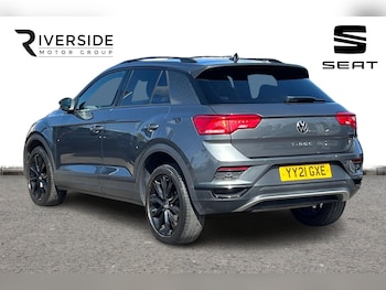 Used Volkswagen T-Roc 2021 for sale - 78049786: Photo