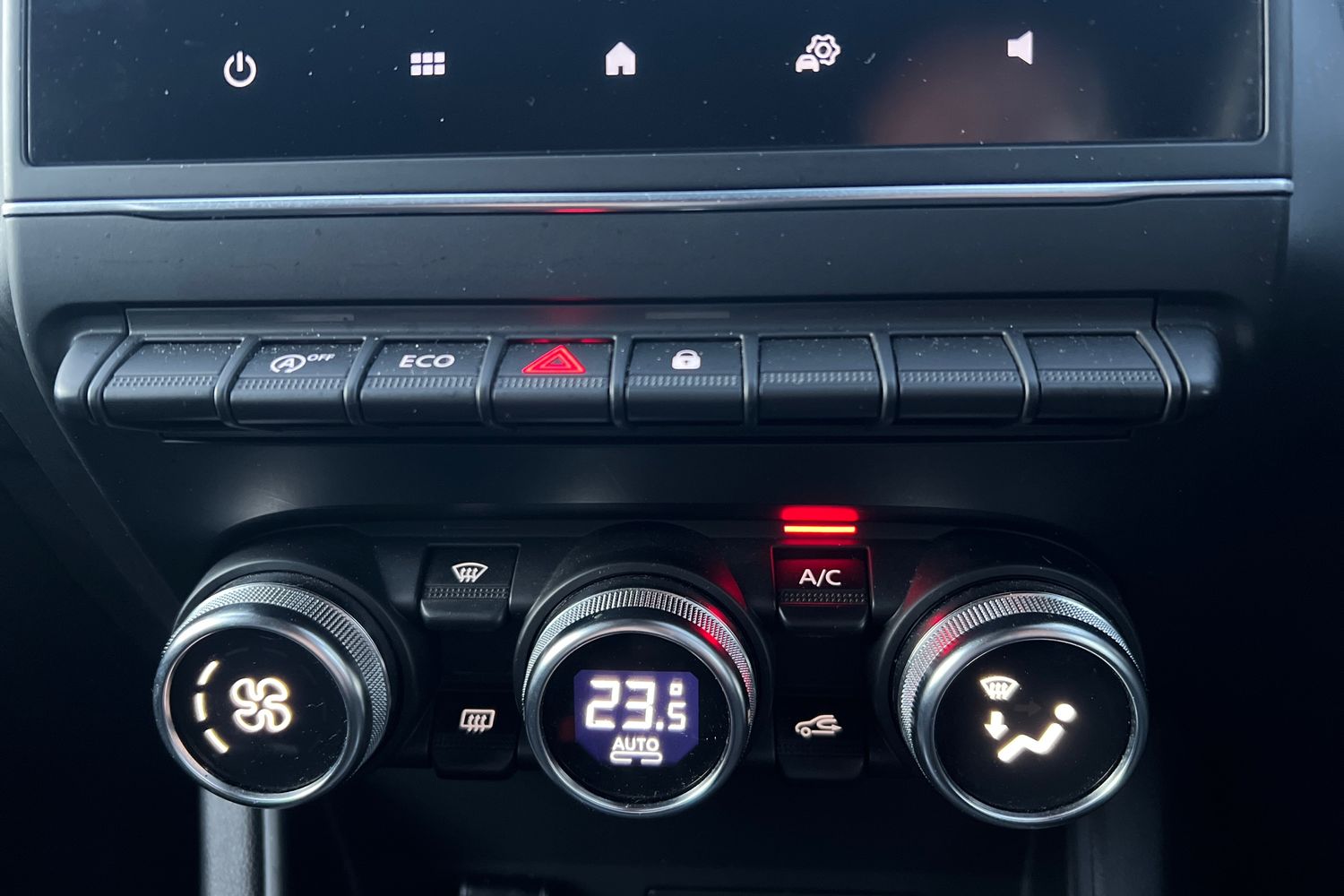 Used Renault Captur 2020 for sale - 76901357: Photo 28