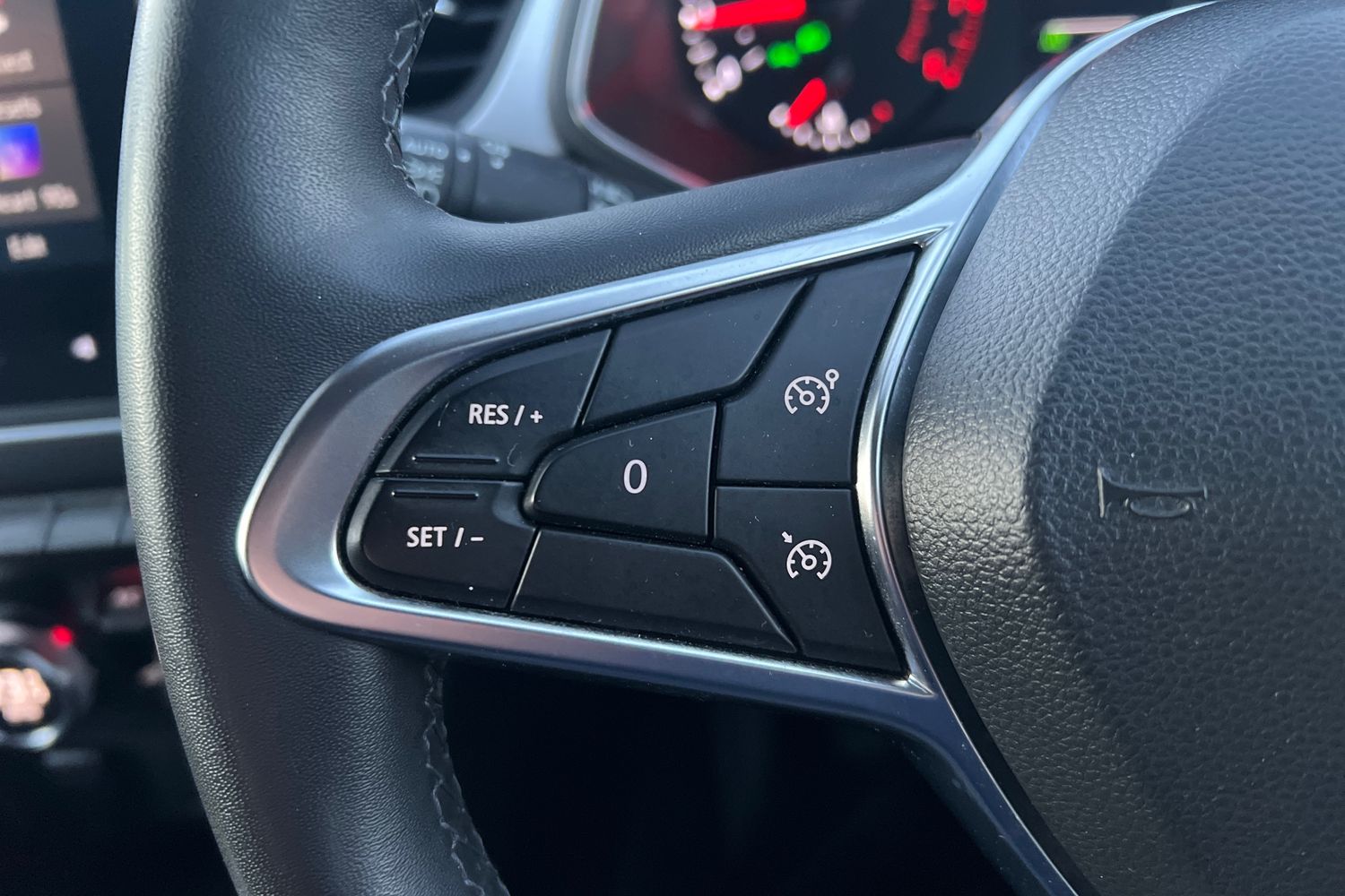 Used Renault Captur 2020 for sale - 76901357: Photo 32