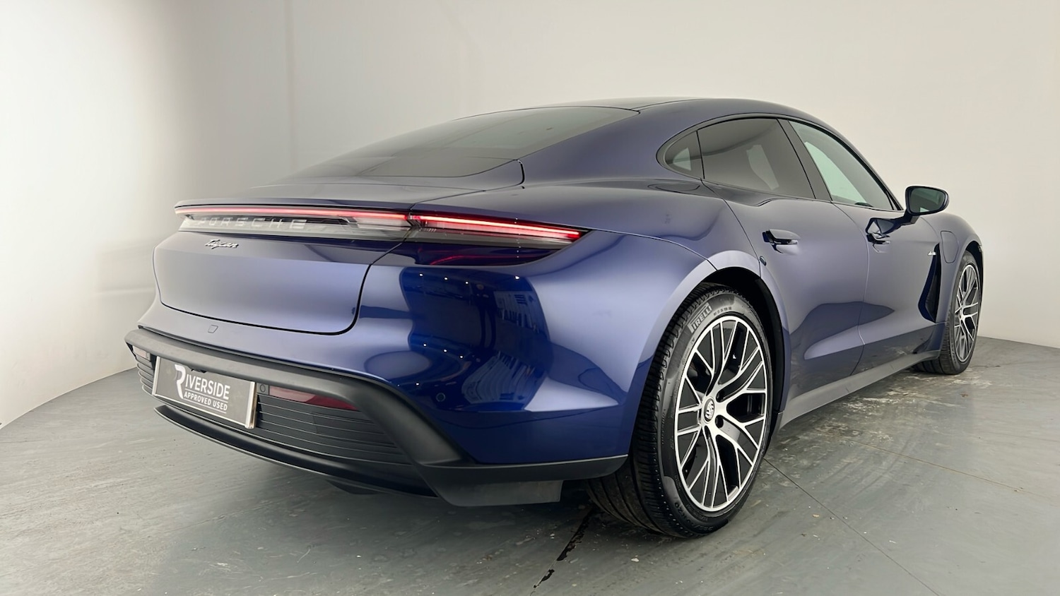 Used Porsche Taycan 2021 for sale - 77372999: Photo 18