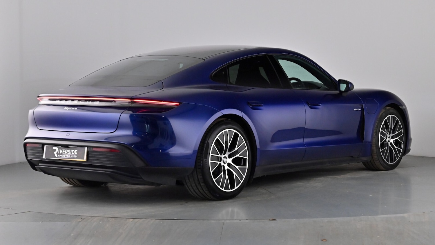 Used Porsche Taycan 2021 for sale - 77372999: Photo 7