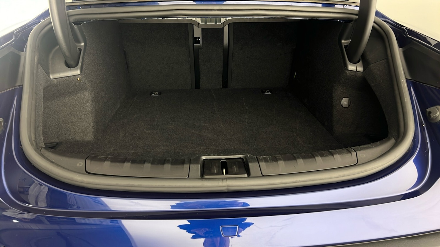 Used Porsche Taycan 2021 for sale - 77372999: Photo 8