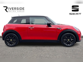 Used MINI Hatch 2023 for sale - 79237437: Photo