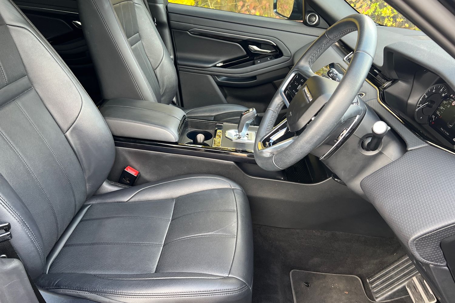 Used Land Rover Range Rover Evoque 2023 for sale - 76683944: Photo 30