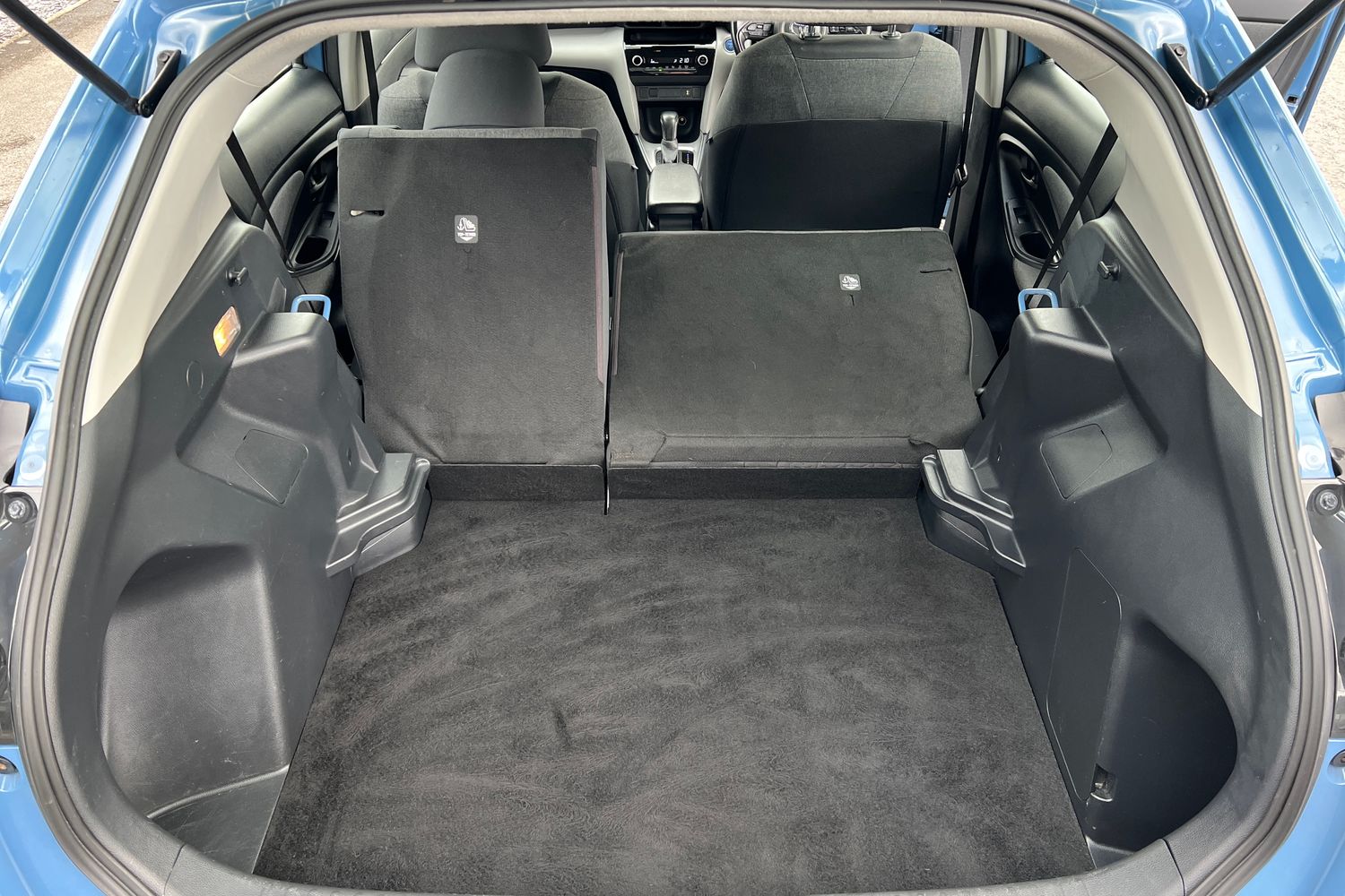 Used Toyota Yaris Cross 2022 for sale - 76683916: Photo 40