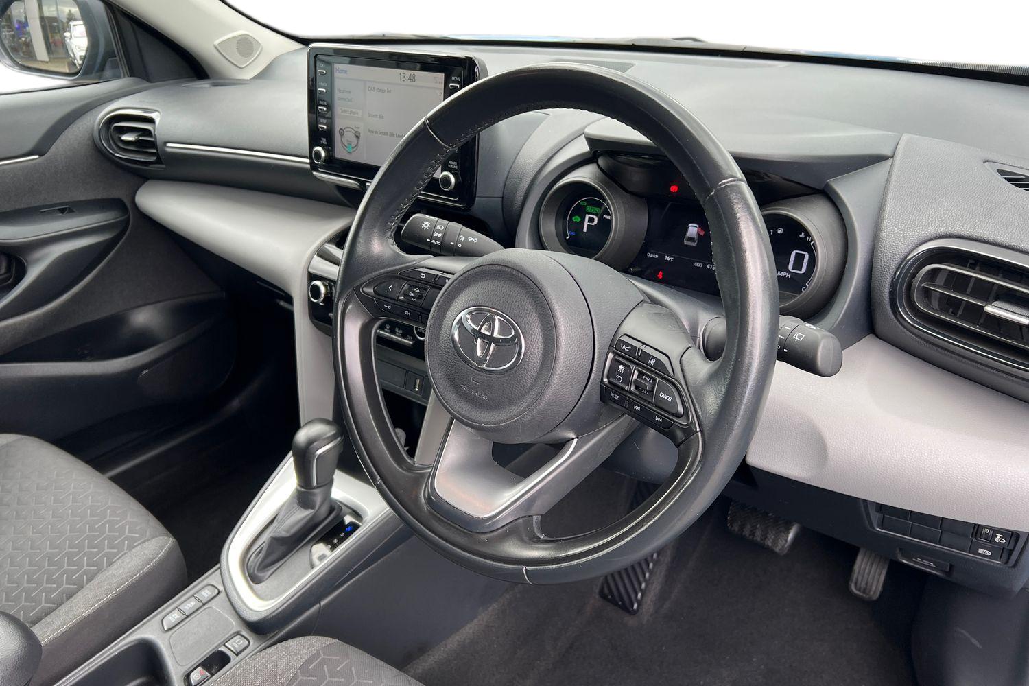 Used Toyota Yaris Cross 2022 for sale - 76683916: Photo 6