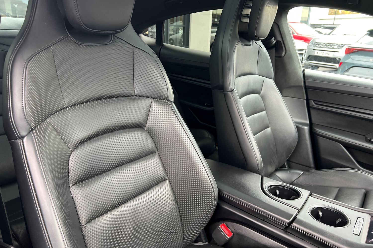 Used Porsche Taycan 2022 for sale - 76683879: Photo 20