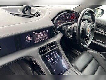 Used Porsche Taycan 2022 for sale - 76683879: Photo