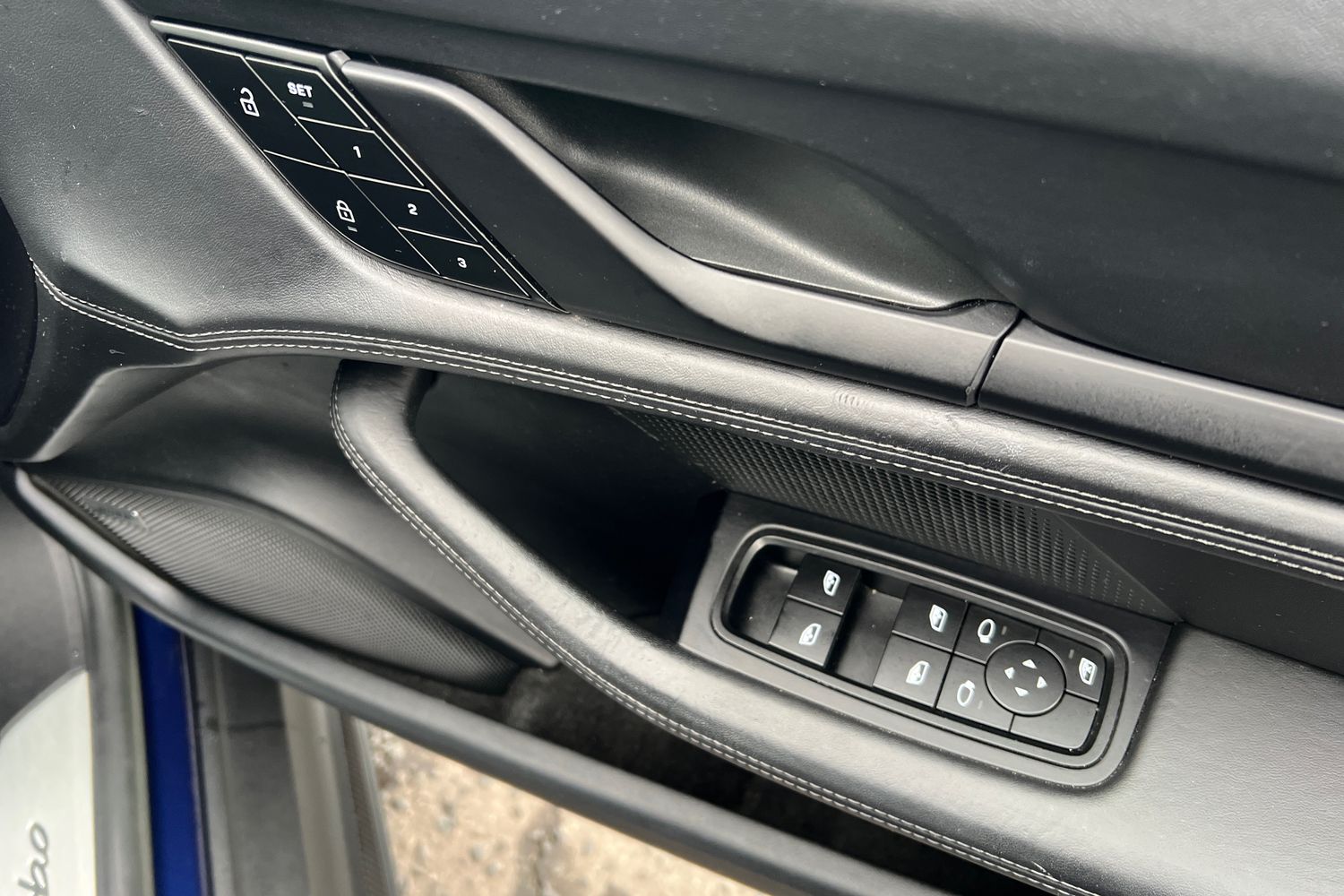 Used Porsche Taycan 2022 for sale - 76683879: Photo 36