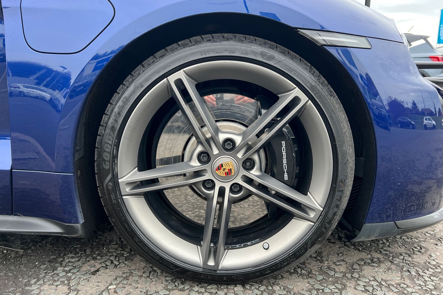 Used Porsche Taycan 2022 for sale - 76683879: Photo 5