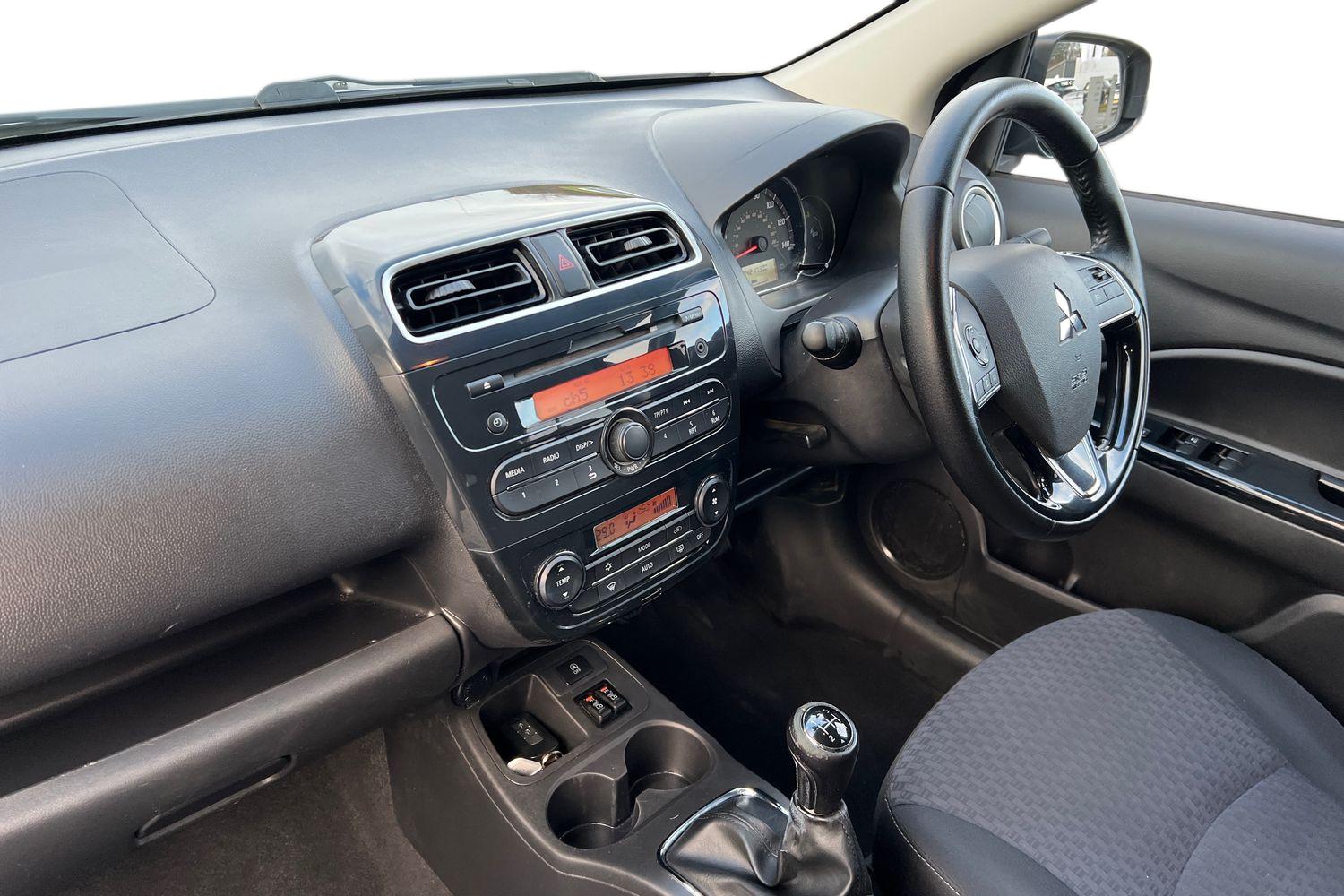 Used Mitsubishi Mirage 2017 for sale - 76971311: Photo 2